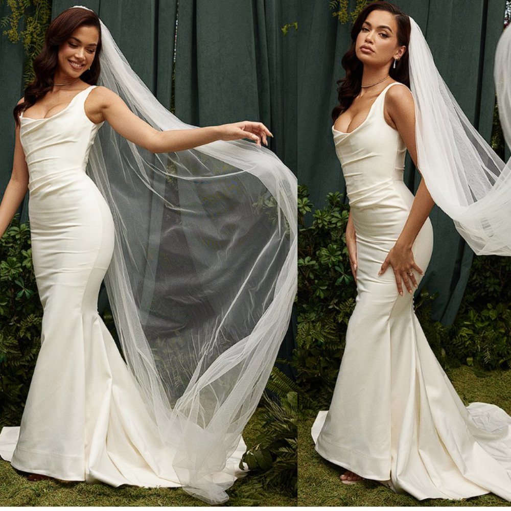 HOUSE OF CB 'Emilie' Off White Satin Mermaid Bridal Gown NWOT - Picture 3 of 16
